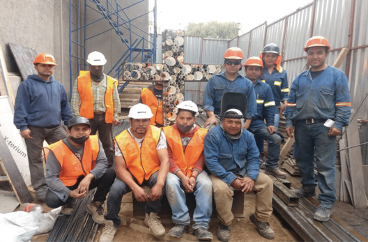 This is how the Day of the Holy Cross and Construction Workers' Day are celebrated in Mexico This is how the Day of the Holy Cross and Construction Workers' Day are celebrated in Mexico - Image 1 of 20