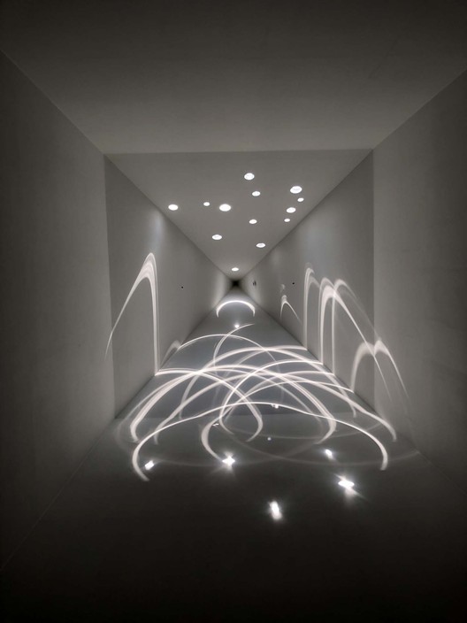 Aquarius Pyramid House / IROJE Architects & Planners - Interior Photography