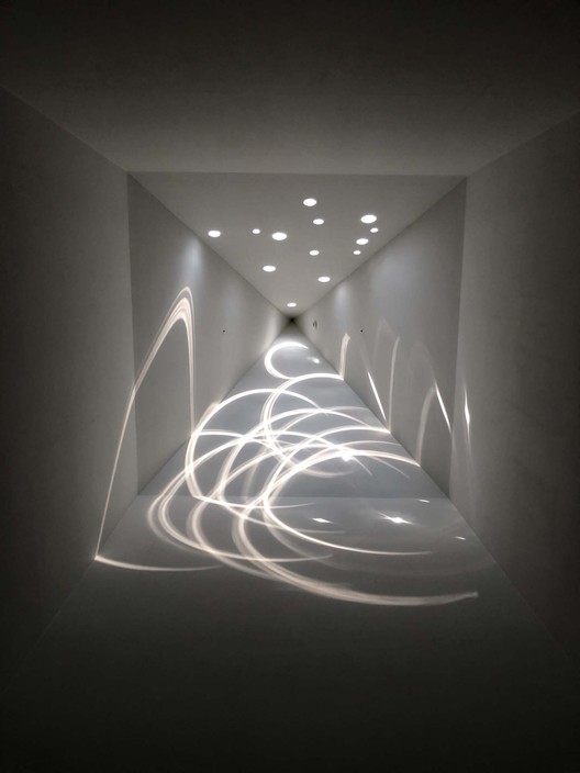 Aquarius Pyramid House / IROJE Architects & Planners - Interior Photography