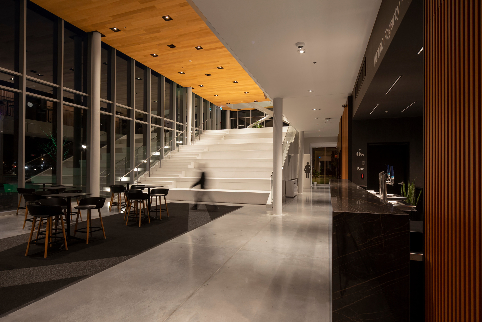 Gallery of Repentigny Theater / FABG 11