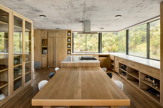 Interior Design: 34 Kitchens in Mexico Exploring Different Spatial Layouts - Image 8 of 35
