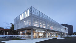 成都宝创 MINI 展厅综合体 / 朱海博建筑设计事务所