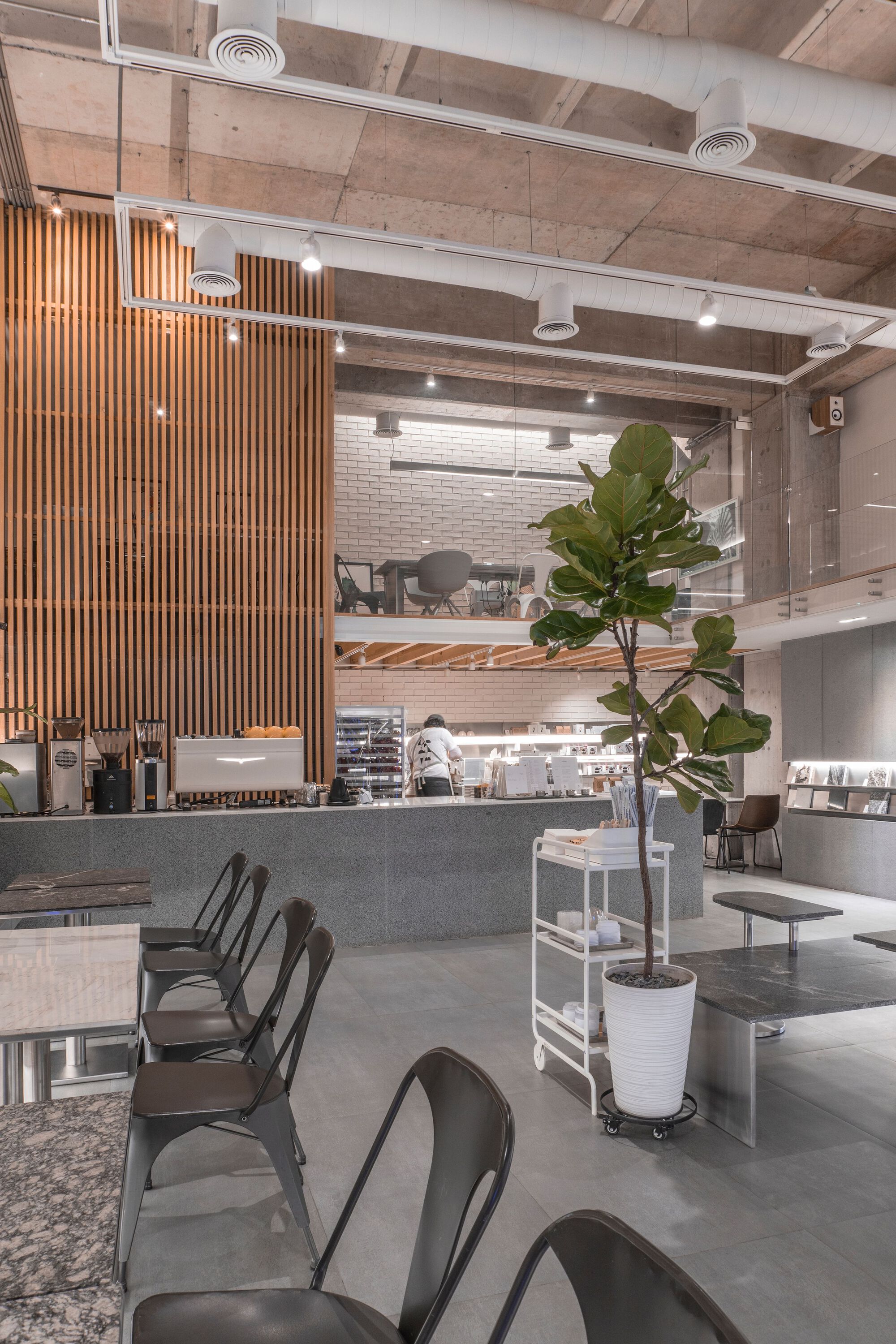 Gallery of Madcoffee Coffee Shop & Design Studio / Madarq studio 15