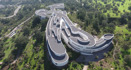 Who has won the National Architecture Award in Chile? - Image 18 of 22