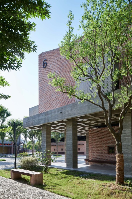 Dingshu Vocational School of Pottery / genarchitects - Exterior Photography