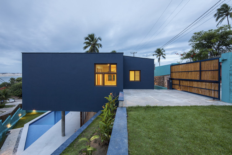 Aesthetics: The Different Uses of Color in Latin American Houses - Image 20 of 26