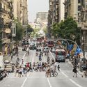 Barcelona prepara refugios climáticos para mantener frescos a los residentes durante los meses de verano - Image 1 of 4