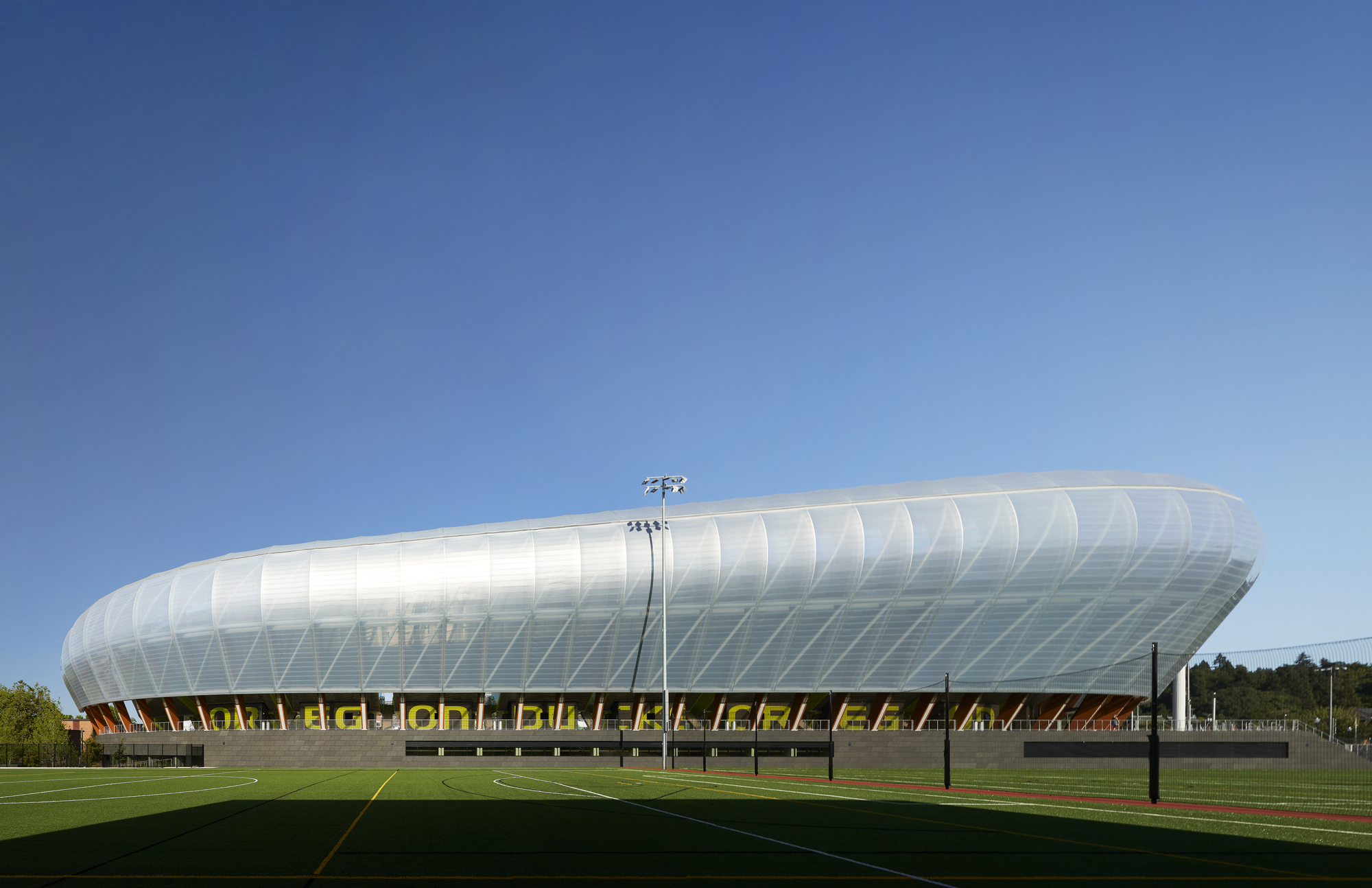 Gallery of Hayward Field / SRG Partnership 15