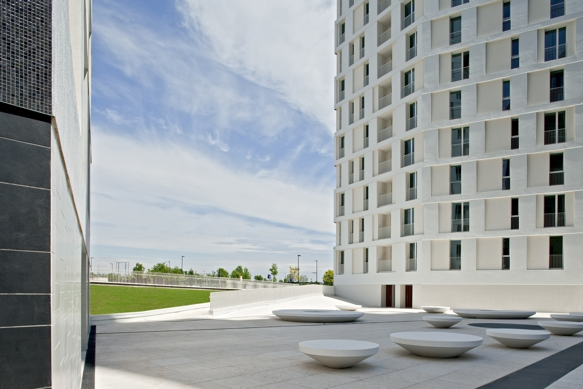 Gallery of Affordable Housing in Milan / C+S Architects 8