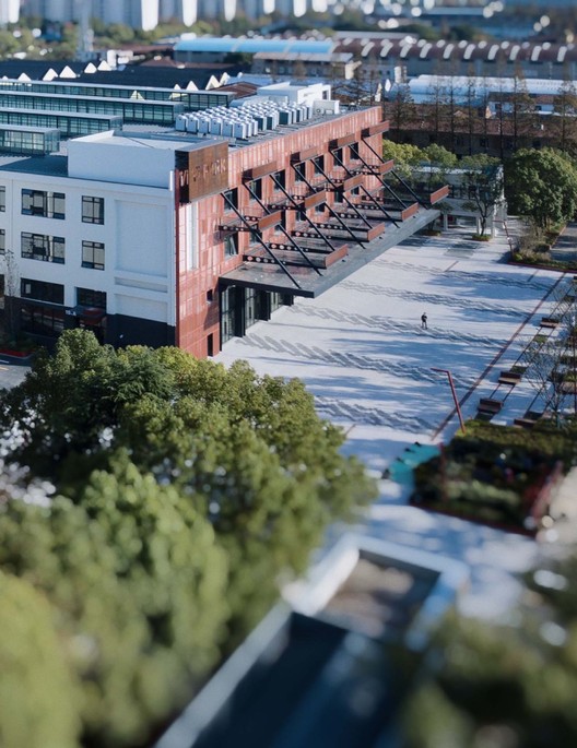 The Wall Maze of Vi Park / XING DESIGN - Image 6 of 32