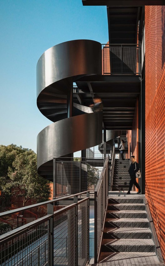 The Wall Maze of Vi Park / XING DESIGN - Image 4 of 32