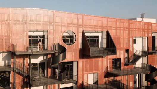 The Wall Maze of Vi Park / XING DESIGN - Exterior Photography, Windows, Brick, Facade