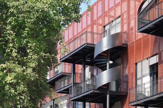 The Wall Maze of Vi Park / XING DESIGN - Exterior Photography, Windows, Brick, Facade, Handrail