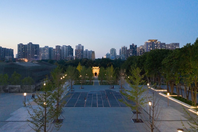 Re-Defining of the Small Wild Goose Pagoda Historical District / AECOM - Exterior Photography, Cityscape, Garden