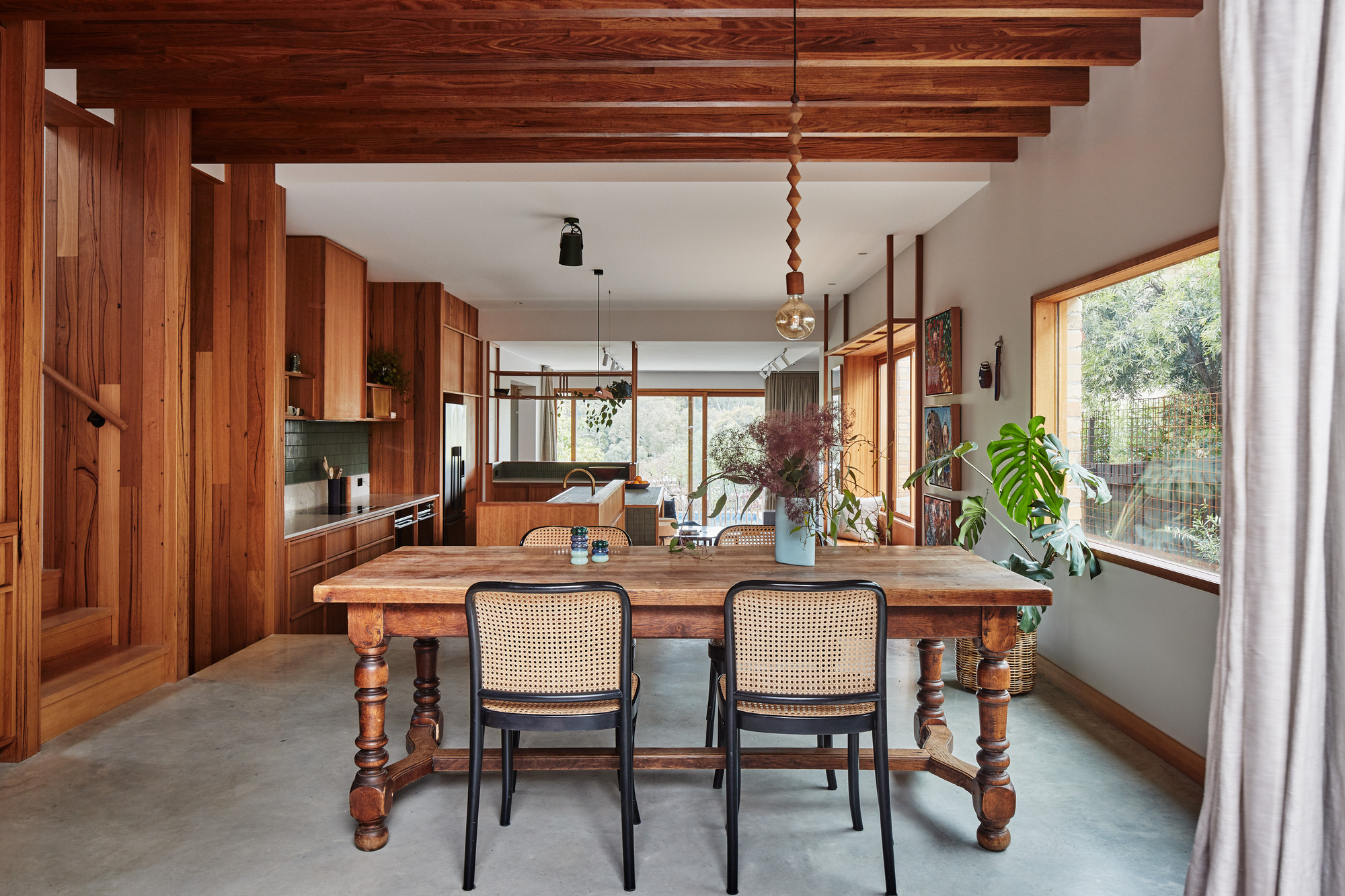 Gallery of West Bend House / MRTN Architects 4