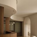 Alejandría Clinic / ERRE  - Interior Photography, Decoration & Ornament, Countertop, Chair, Table