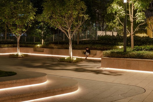 Landscape Design of Hony Tower / ASPECT Studios - Exterior Photography