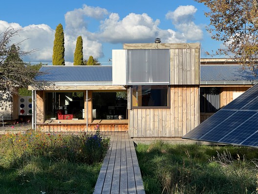 Wairarapa DIY House / all-sorts design studio Wairarapa DIY House / all-sorts design studio - Exterior Photography, Windows, Facade