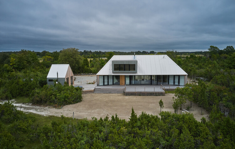 Summer House / Kamp Arhitektid - More Images