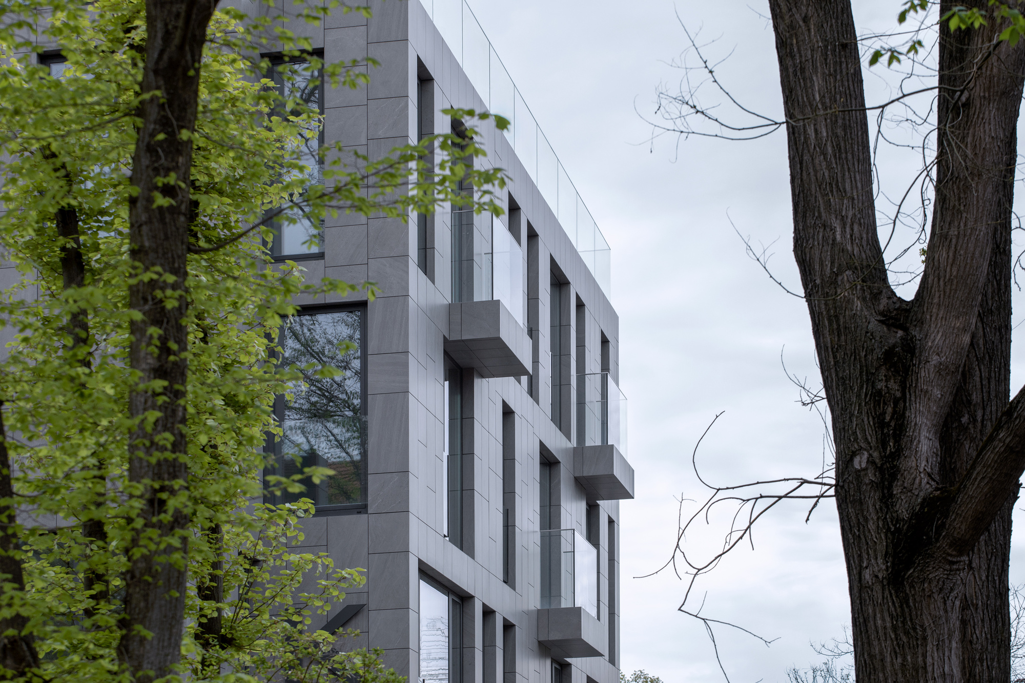 Gallery of KR Apartments / STARH 12