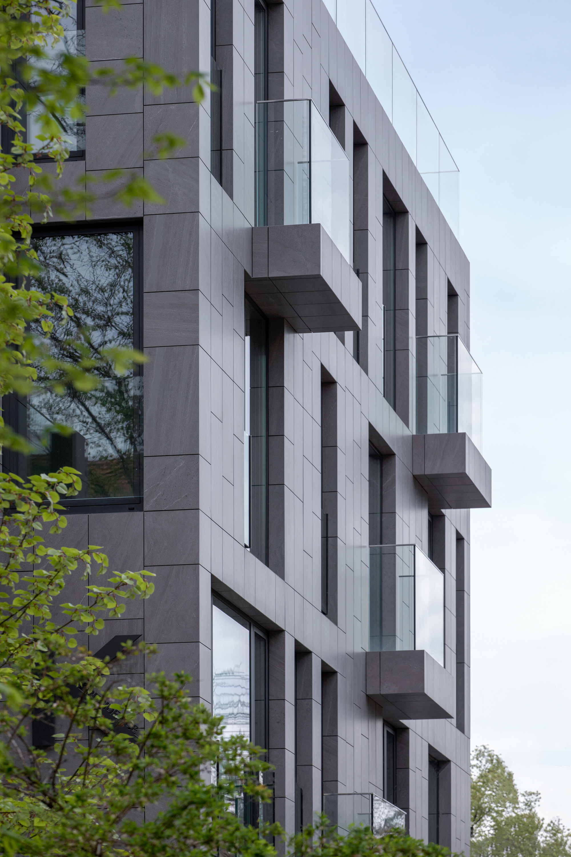 Gallery of KR Apartments / STARH 3