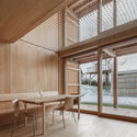 House L / dunkelschwarz - Interior Photography, Table, Windows, Beam
