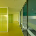 Jardín infantil Campo Verde / DARP - De Arquitectura y Paisaje - Fotografía interior, Kindergarten, Baño, Fachada, Puerta, Tarjas