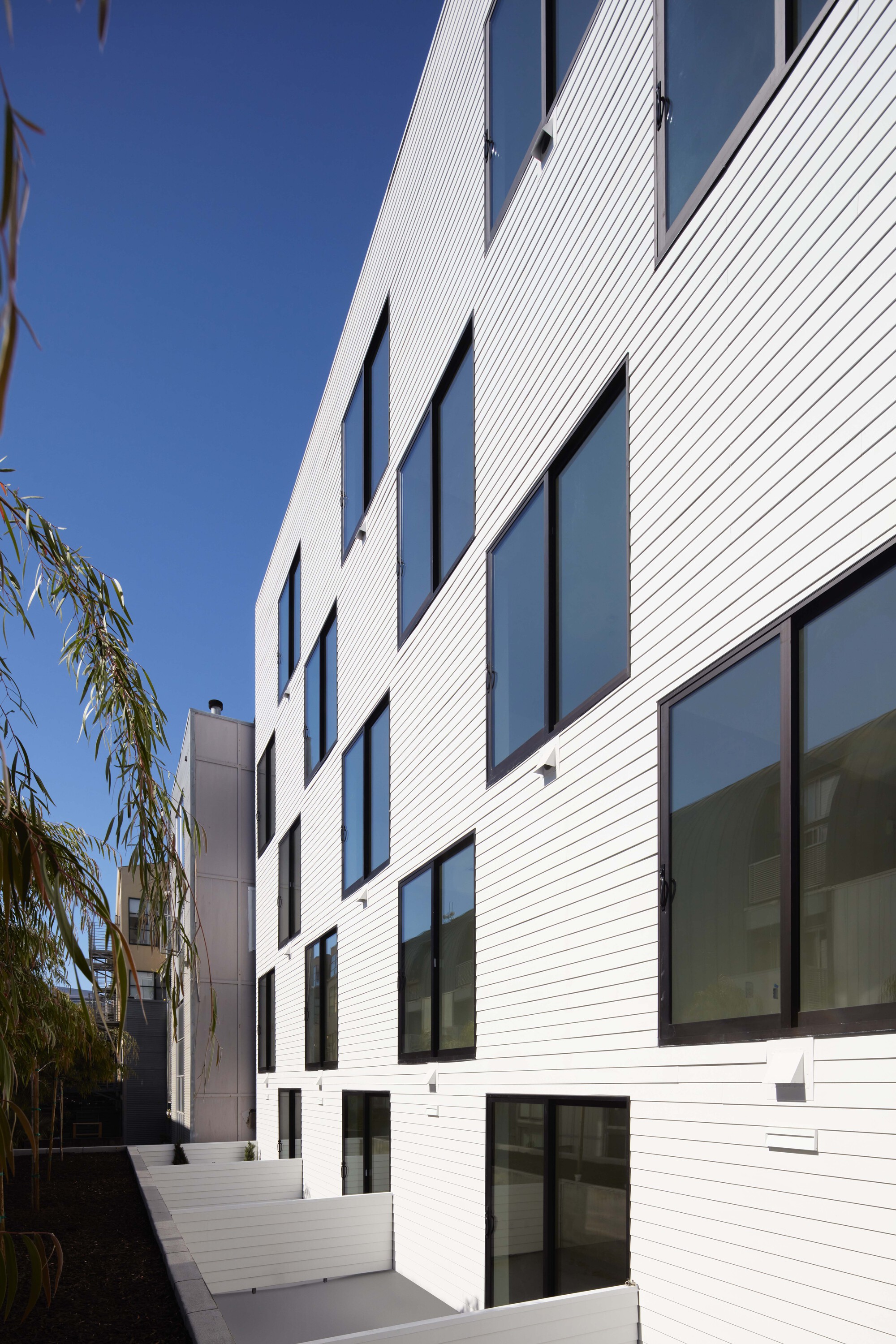 Gallery of 603 Tennessee Apartments / Stanley Saitowitz Natoma