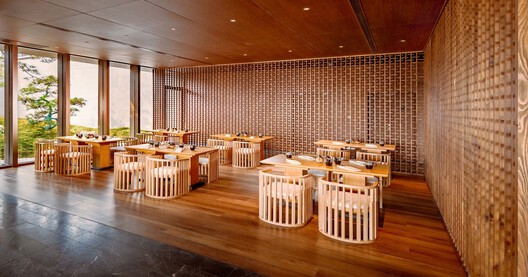 归来兮桠溪庄园酒店综合接待中心 / 建识设计 - 室内图, 餐厅, 桌子, 椅子