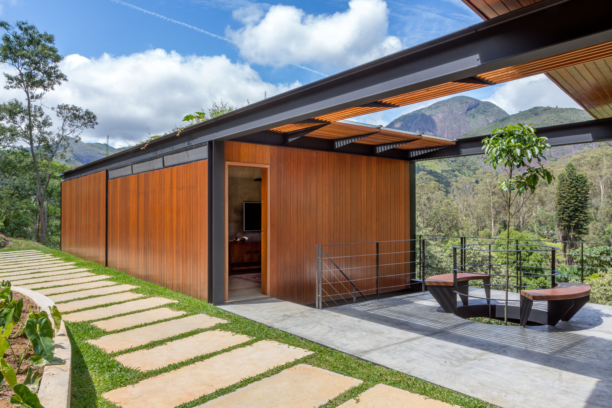 Gallery of Piano House / Ao Cubo Arquitetura 15