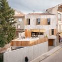 Casa nudo / Arnau estudi d'arquitectura - Fotografía exterior, Renovación, Fachada, Barandas
