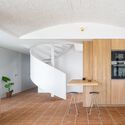 Casa a rudolso / Arnau estudi d'arquitectura - Fotografía interior, Casas, Cocina, Fijación Vigas, Encimera, Sillas