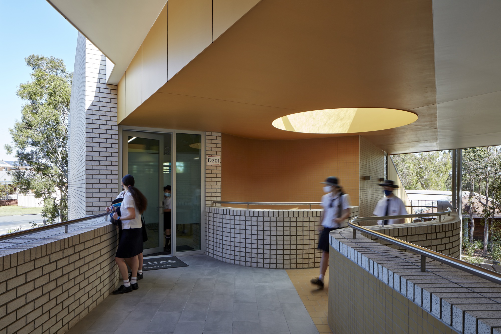 Gallery of Cannon Hill Anglican College D Block / Reddog Architects 11 Gallery of Cannon Hill Anglican College D Block / Reddog Architects 11