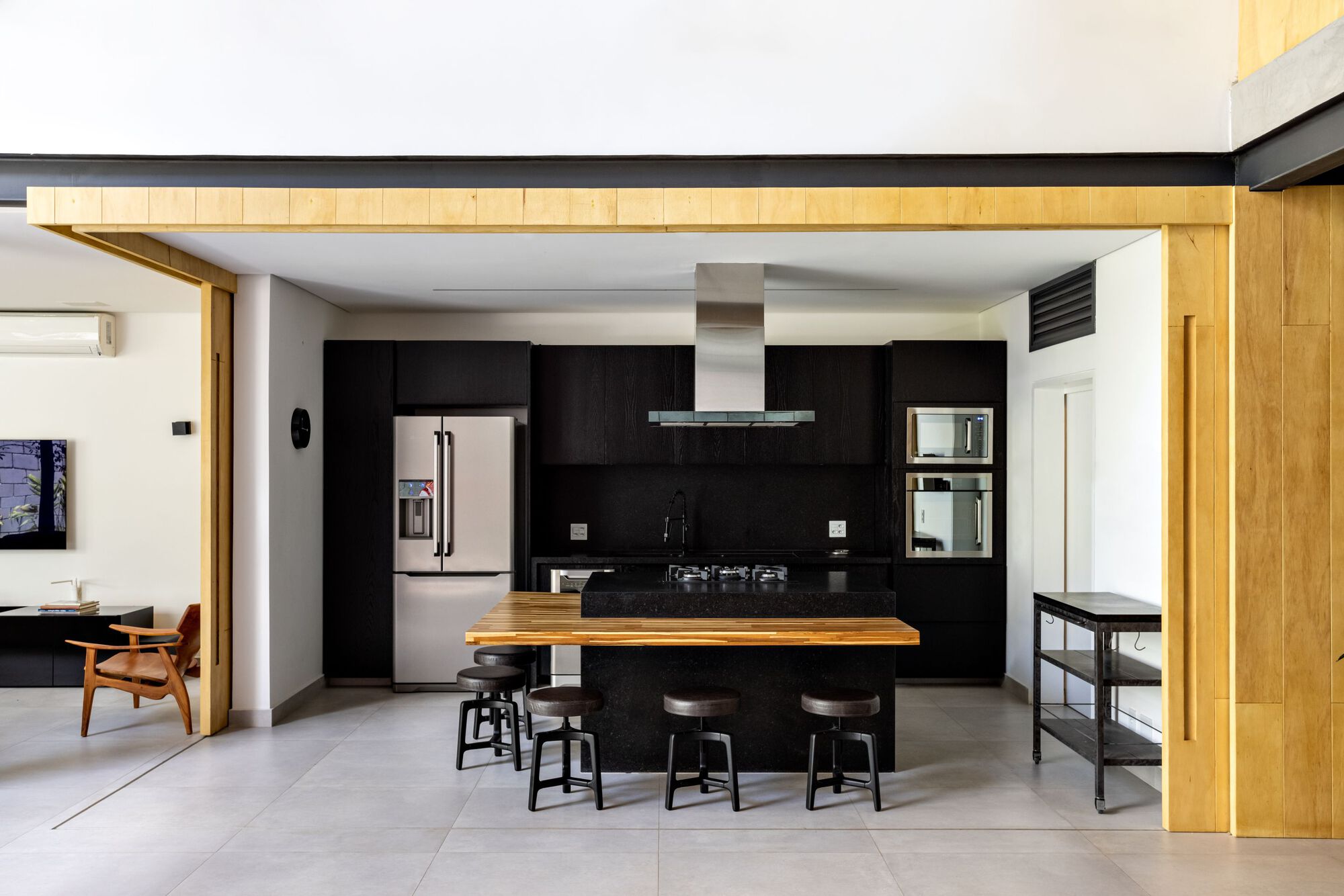 Galeria de Casa Georgia / ARKITITO Arquitetura - 12