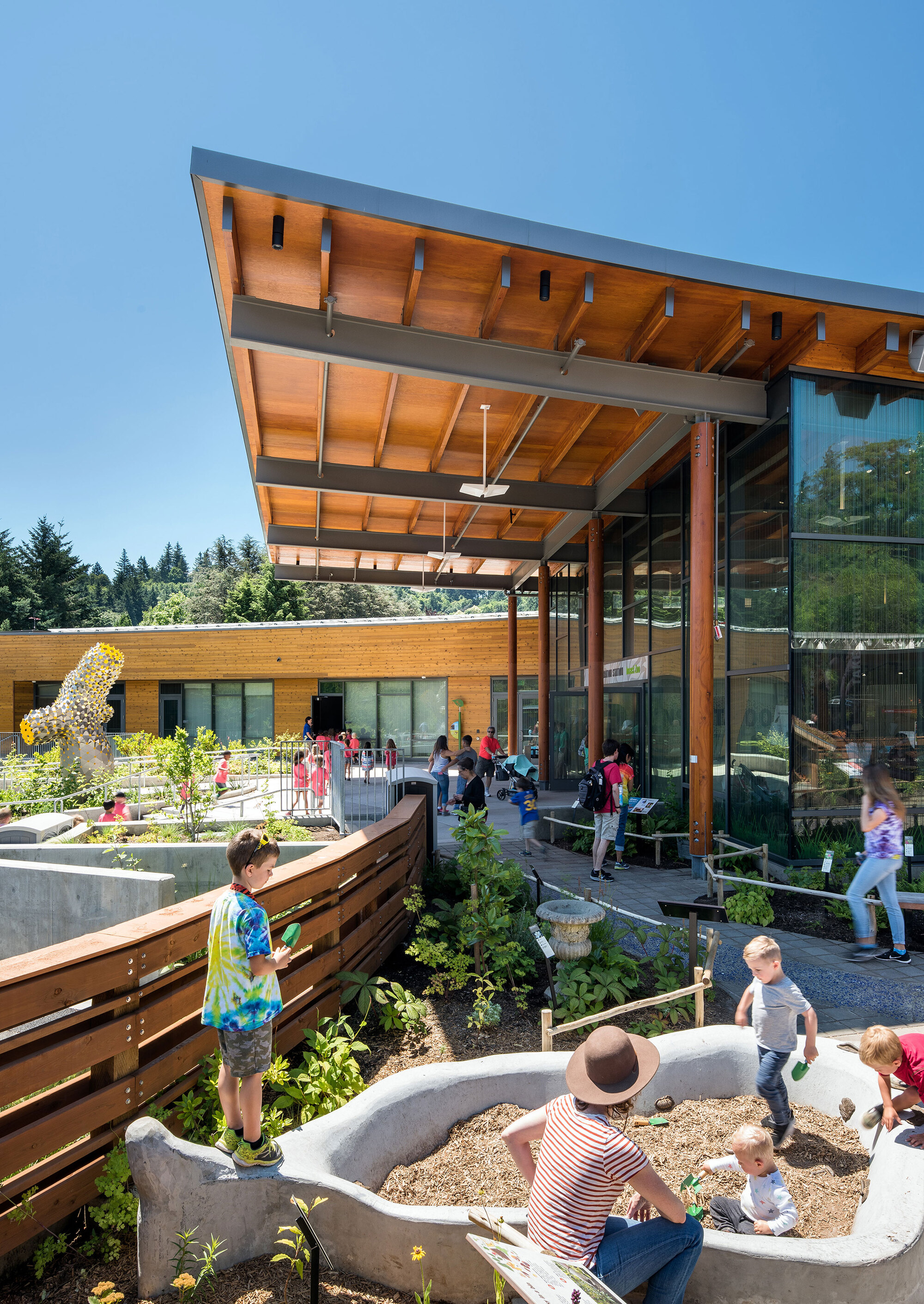 Galeria de Centro Educacional do Zoológico de Oregon / Opsis