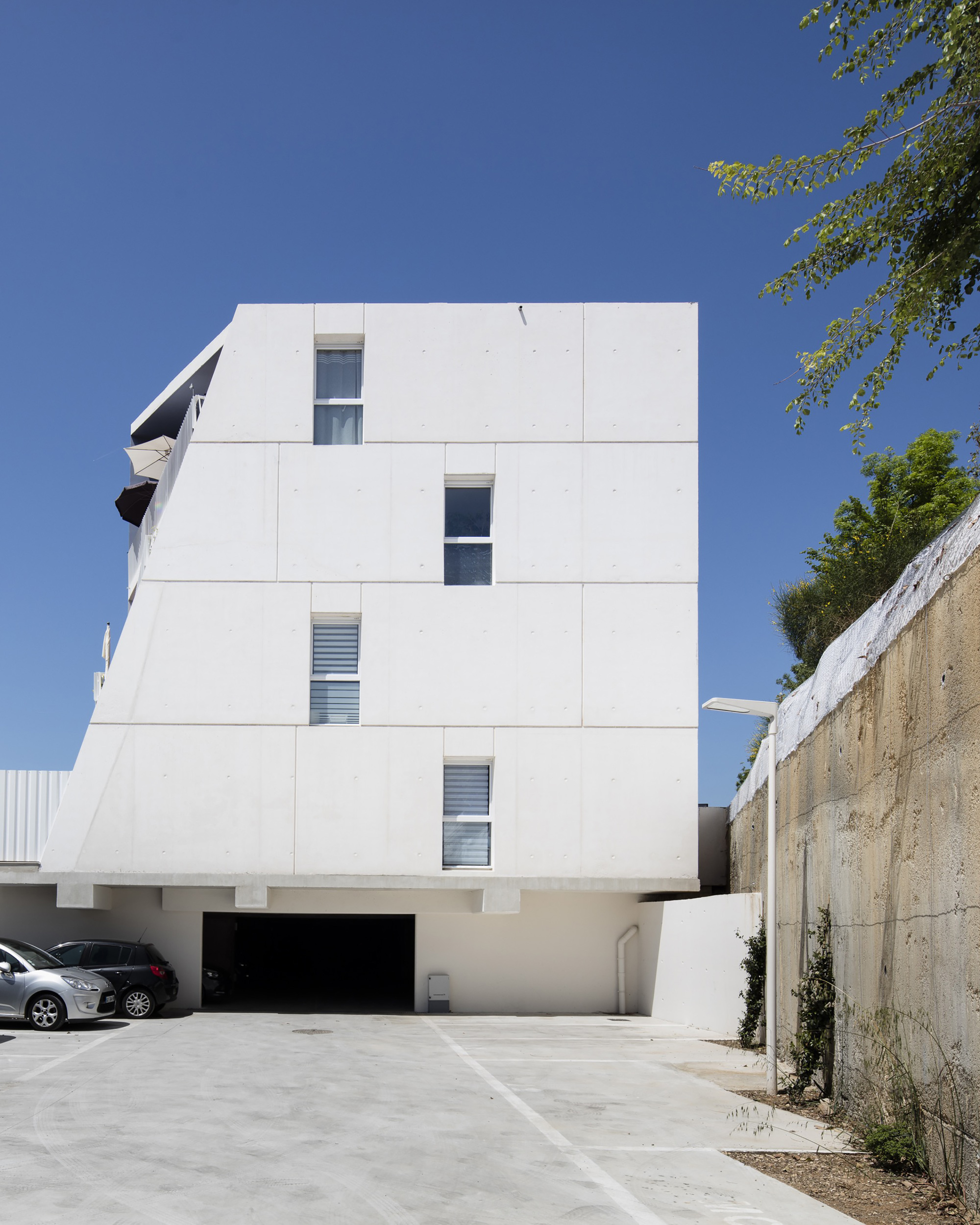 Gallery of LCG 40 Apartments in Marseille / PAN Architecture 4