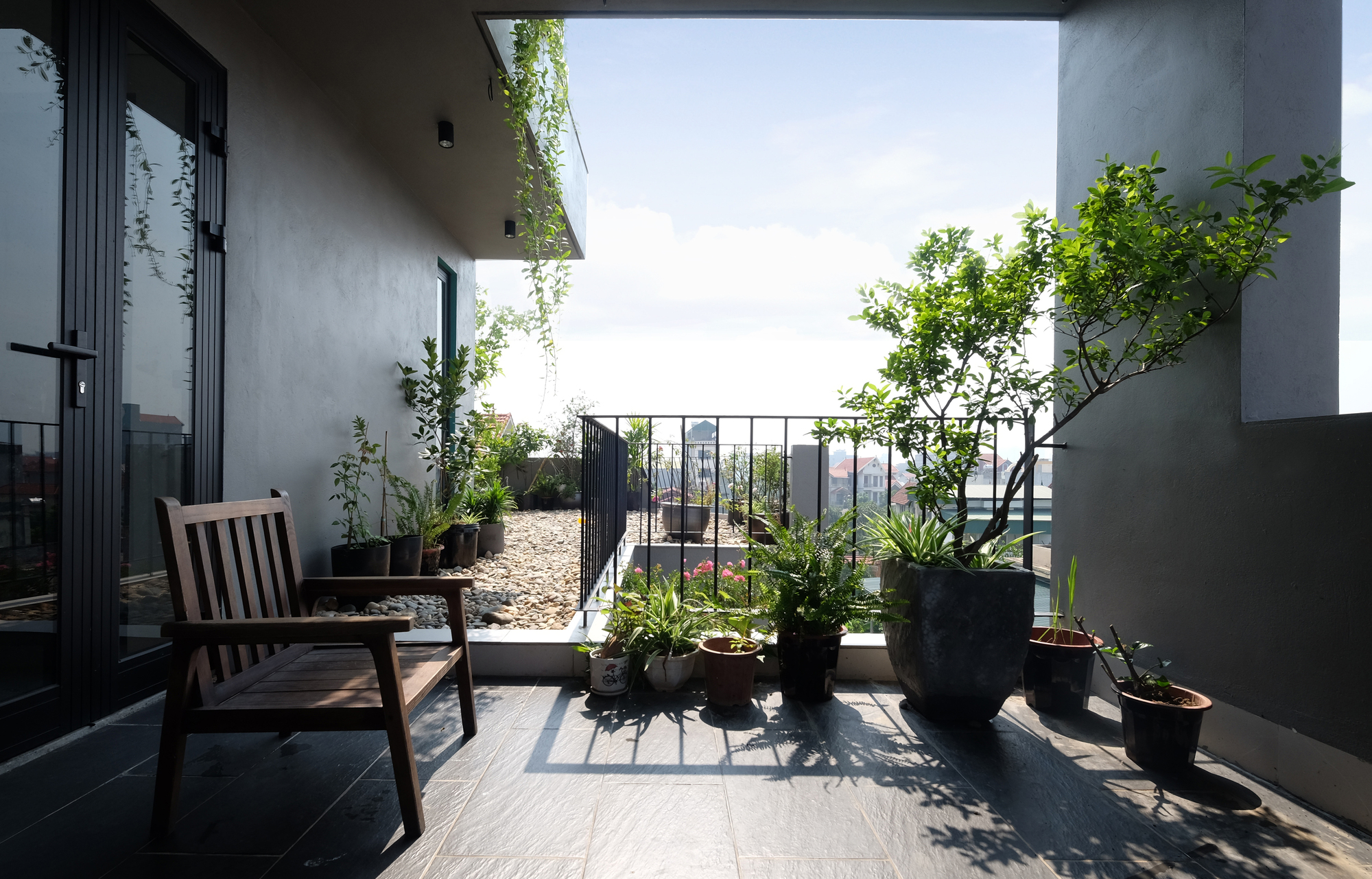 Gallery of Cobblestone House / 1+1>2 Architects 2