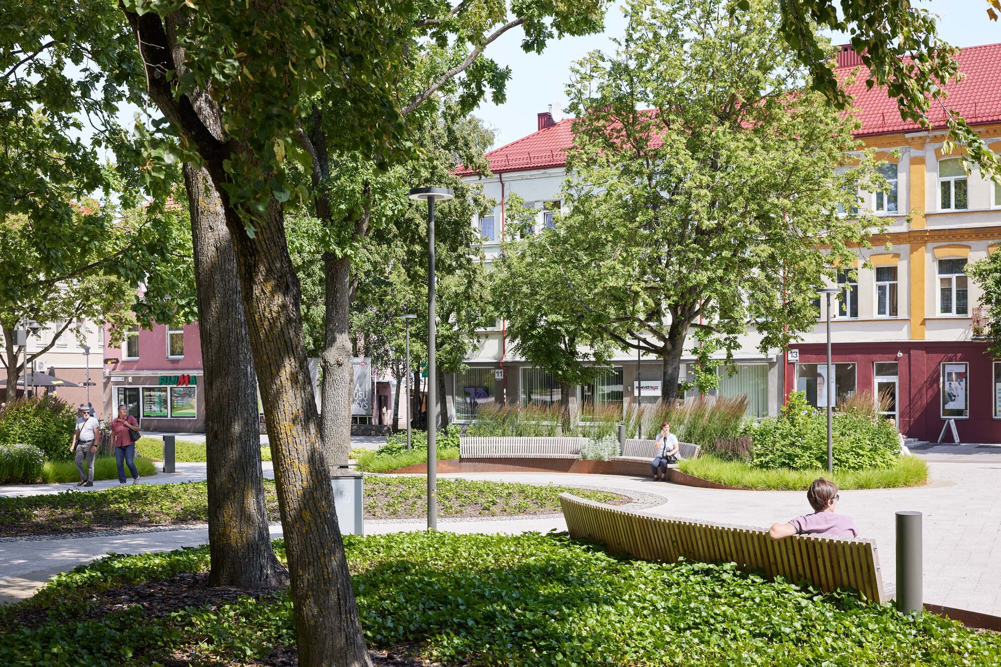 Gallery of Freedom Square / 501 architects 26