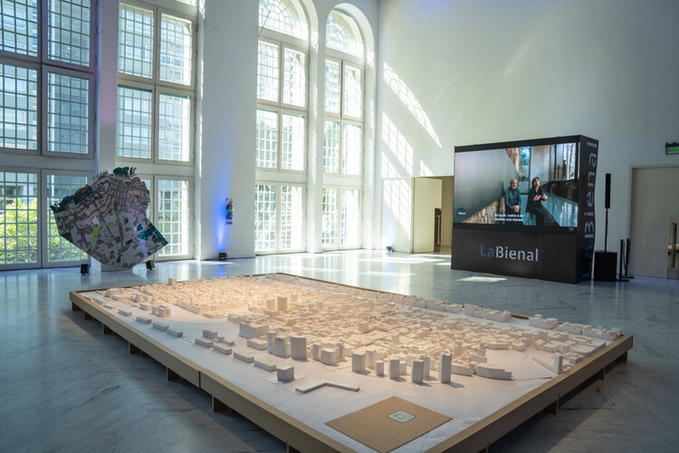Se inaugura la 18° Bienal Internacional de Arquitectura de Buenos Aires en el Faena Art Center - Imagen Principal