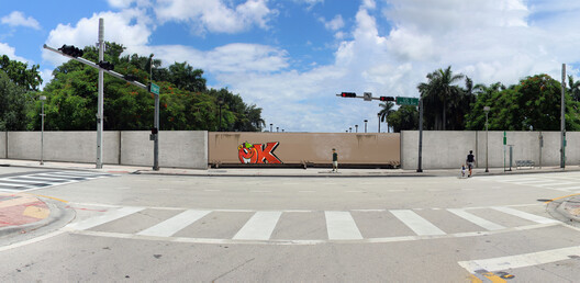 Uproar Causes U.S. Army Corps of Engineers to Rethink Miami Storm Protection Plan - Image 7 of 8