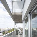 A01 公寓楼  / Federico Marinaro Arquitecto - 室内图, 公寓, 表皮, 扶手, 梁, 门