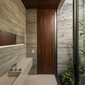 Plants in the Bathroom: Different Ways to Bring Greenery Inside - Image 3 of 24