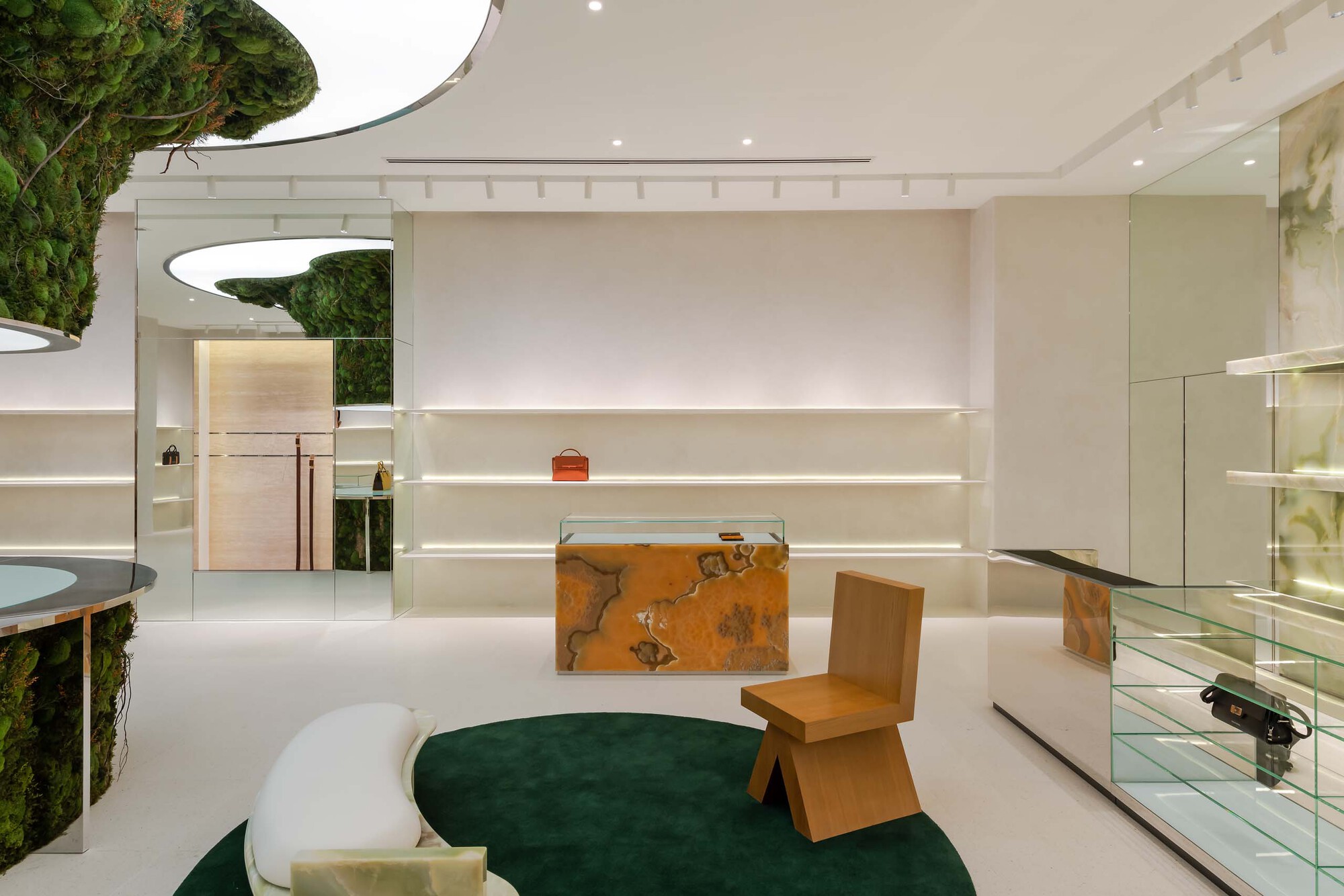 Gallery of Urban Bloom Store / Spacemen 9