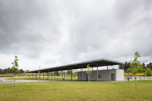 Centro Coordenador de Transportes de Chaves / André Campos | Joana Mendes - Arquitectos - Fotografia de Exterior