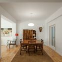 Rehabilitación del Apartamento Soares dos Reis / ATA - Atelier Tiago Antero - Fotografía interior, Renovación, Puerta, Fijación Vigas, Mesas, Sillas