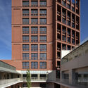 Hackney School of Food de Surman Weston gana el Premio RIBA Stephen Lawrence 2022 - Image 4 of 4