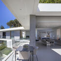 aMa House / XTEN Architecture - Interior Photography, Kitchen, Table, Windows, Chair, Facade