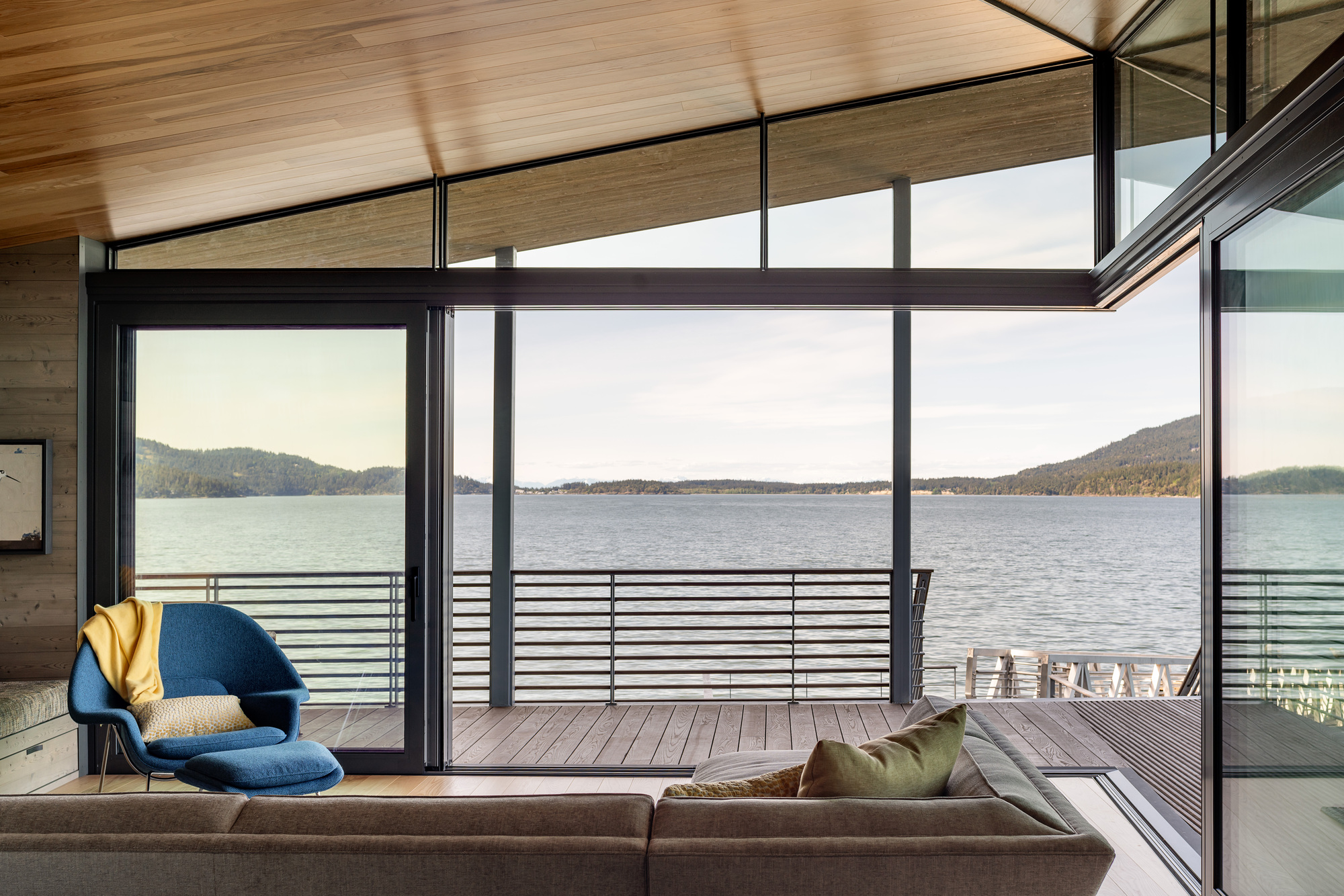 Gallery of Boathouse / Prentiss + Balance + Wickline Architects 5