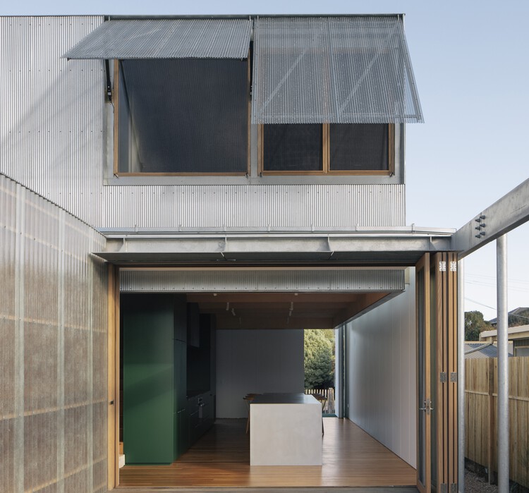 Casa AB / Office MI-JI - Mais Imagens