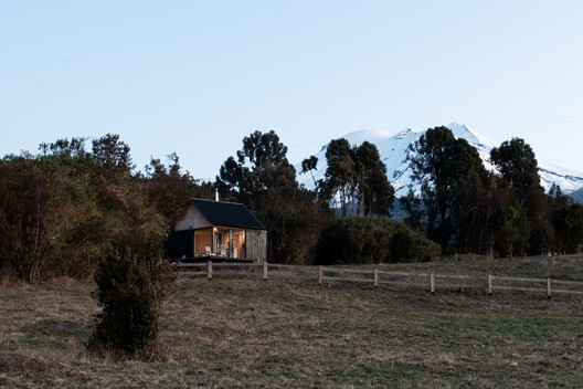 Little House / Felipe Valdivia Little House / Felipe Valdivia - Exterior Photography, Windows